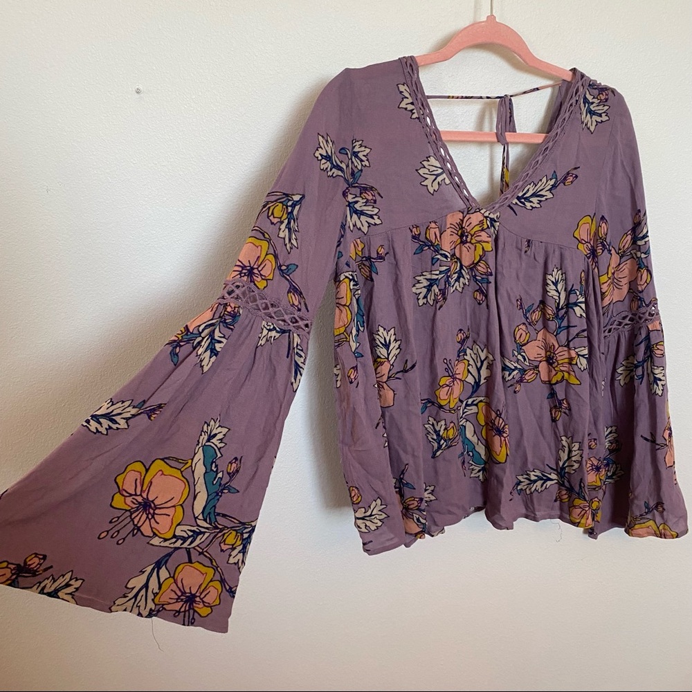 Blouse with bell sleeves